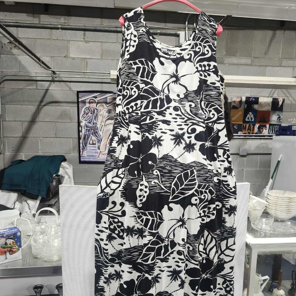 Jams World Lovely Janice Dress, Size M - Picture 3 of 3